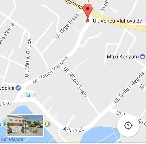 Ajdukovic Apartamento Vodice